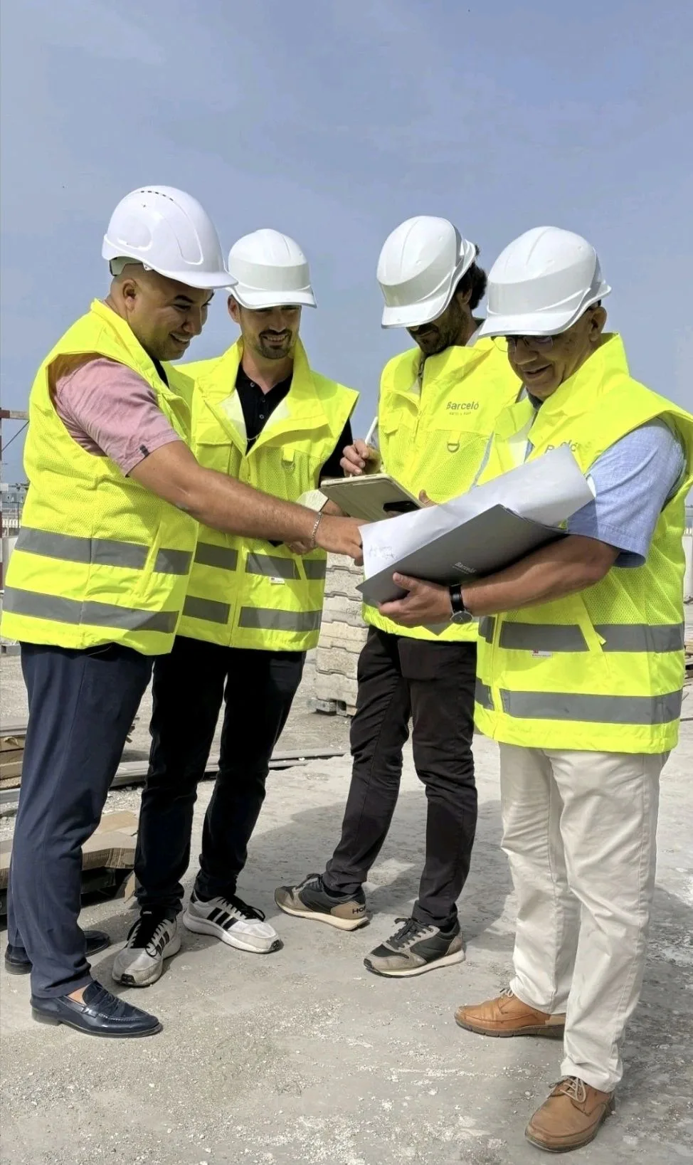 Standardised Stack, Parallel Delivery